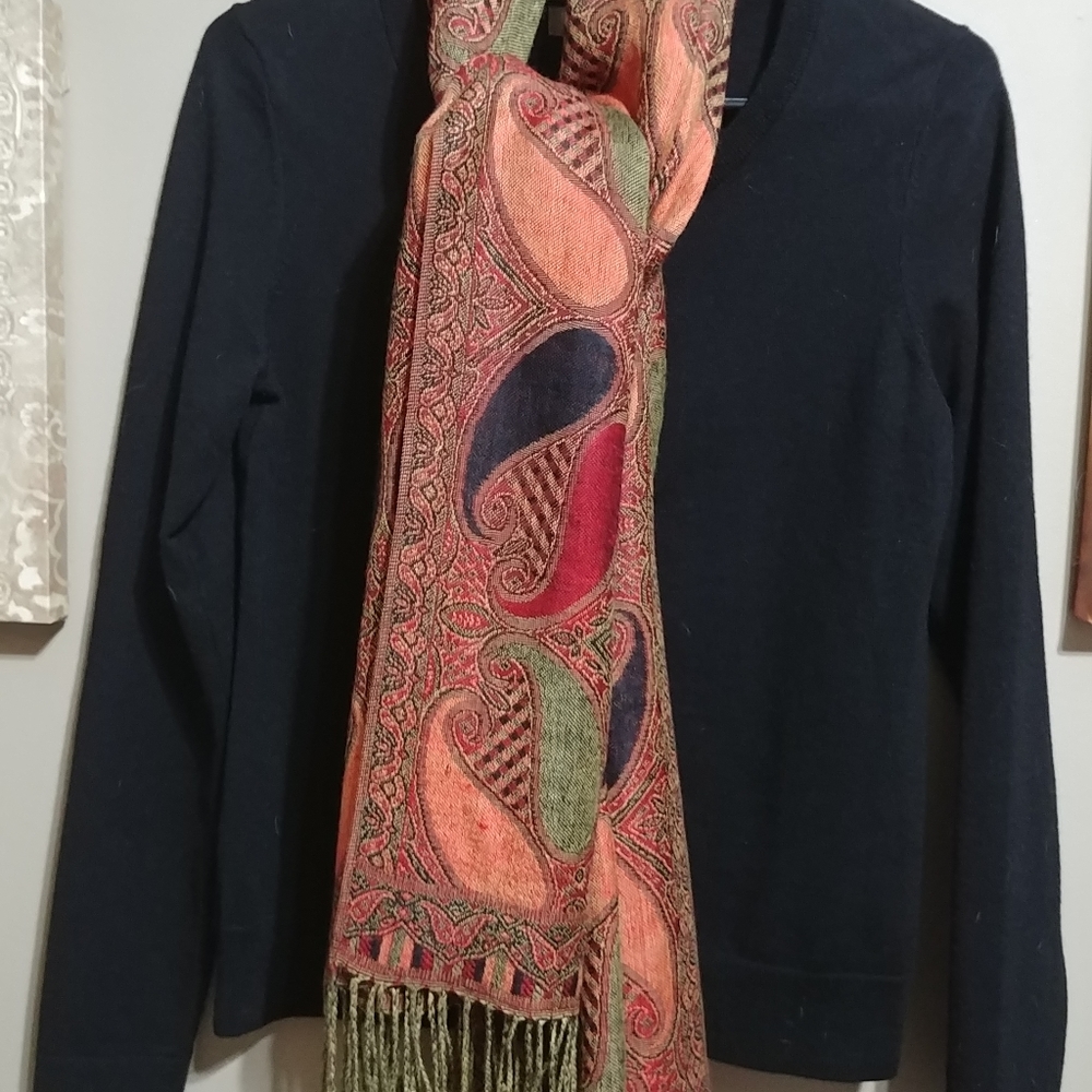 Women's scarf / wrap